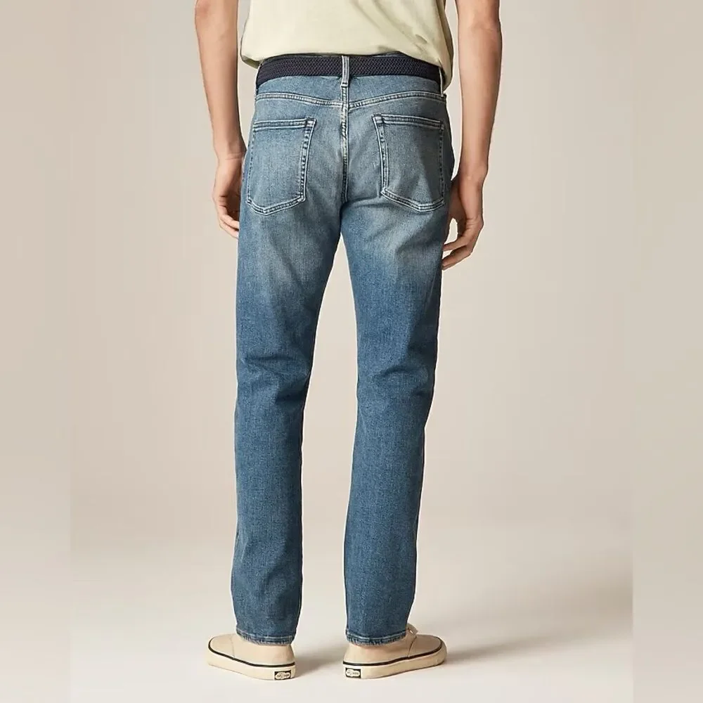NWT J CREW 770™ Straight-fit stretch jean in medium wash 32/34